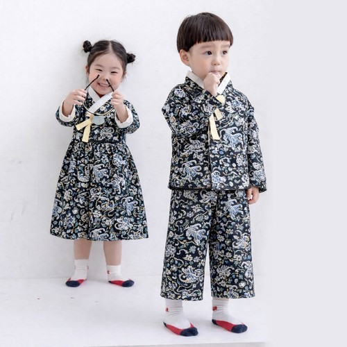 PEEPS 뉴이스트 마그네틱 메신저백 학생 유스메신저백 BLACK