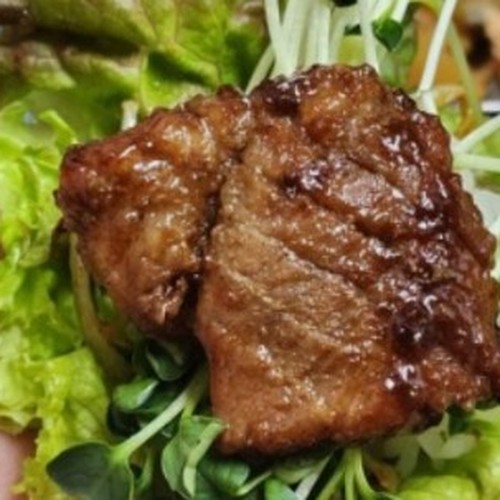 육일품 양념 오돌뼈 400g 국내산 돼지 매콤한 볶음 오돌갈비 구이